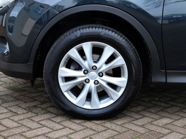 Toyota RAV4 2.0 Executive Business 4WD | Leder | Stoelverwarming | Trekhaak