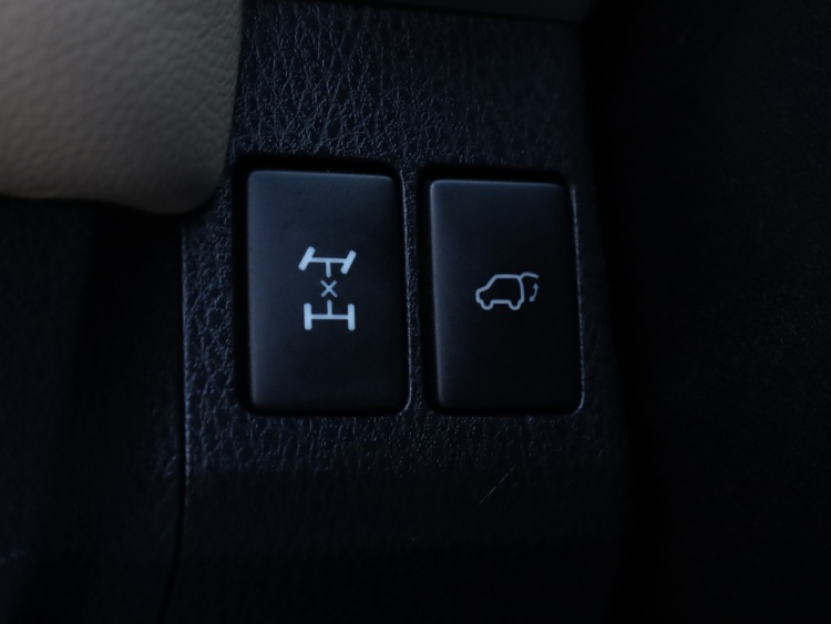 Toyota RAV4 2.0 Executive Business 4WD | Leder | Stoelverwarming | Trekhaak