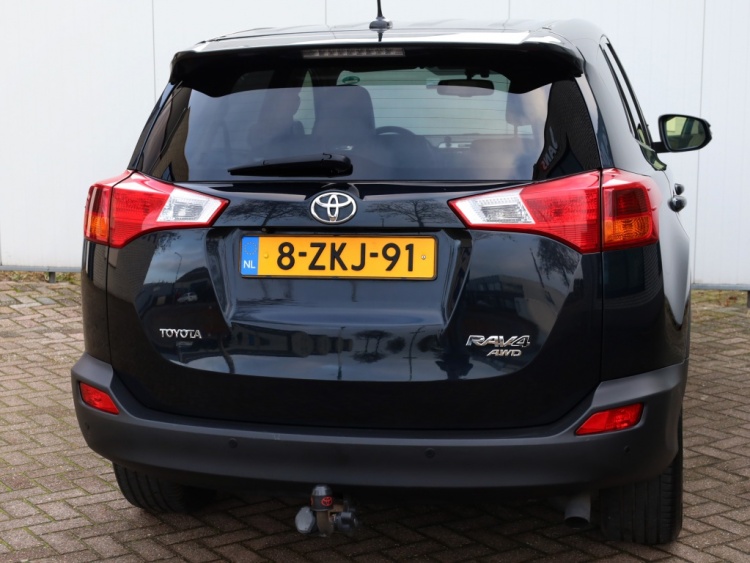Toyota RAV4 2.0 Executive Business 4WD | Leder | Stoelverwarming | Trekhaak