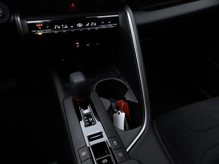 Toyota C-HR 2.0 PHEV 220 GR Sport | Leder/Alcantara | JBL | Memory Seat