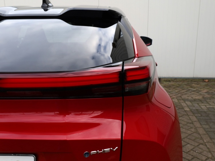 Toyota C-HR 2.0 PHEV 220 GR Sport | Leder/Alcantara | JBL | Memory Seat