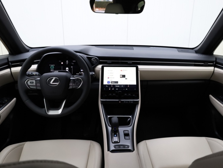 Lexus LBX Elegant 2WD | Tech Pack | Leder | El Achterklep | Stoelverwarmin