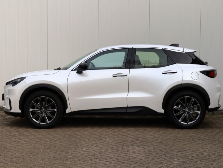 Lexus LBX Relax 2WD | Tech Pack | Memory Seat | El Achterklep