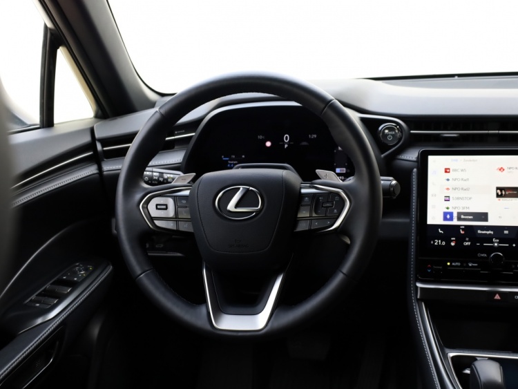 Lexus LBX Relax 2WD | Tech Pack | Memory Seat | El Achterklep