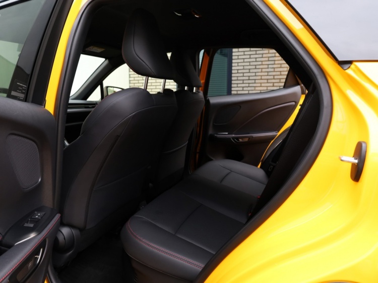 Lexus LBX Emotion 2WD | Tech Pack| Leder | El achterklep |