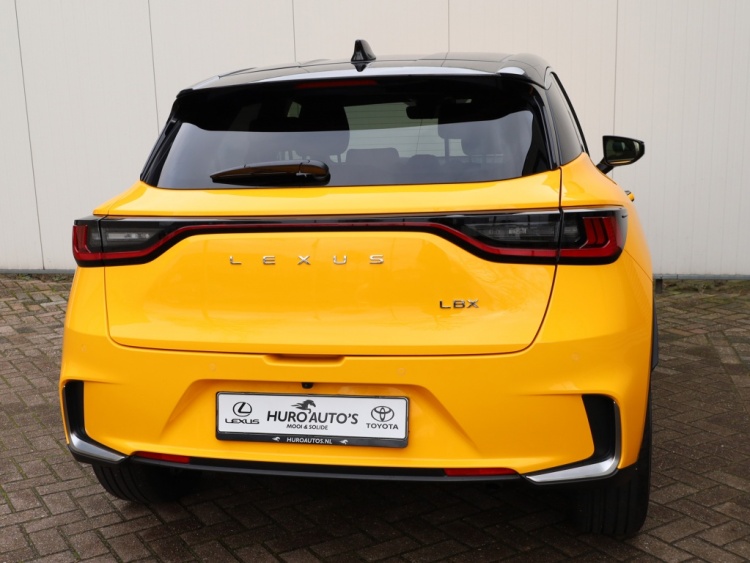 Lexus LBX Emotion 2WD | Tech Pack| Leder | El achterklep |