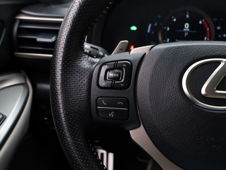 Lexus RC 300h F SPORT Line | Mark Levinson | Safety Pack | Stoelventilati