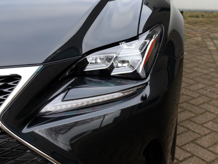 Lexus RC 300h F SPORT Line | Mark Levinson | Safety Pack | Stoelventilati