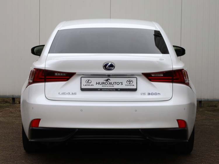 Lexus IS 300h Luxury Line | Mark Levinson | Stoelventilatie | Stuurwielve