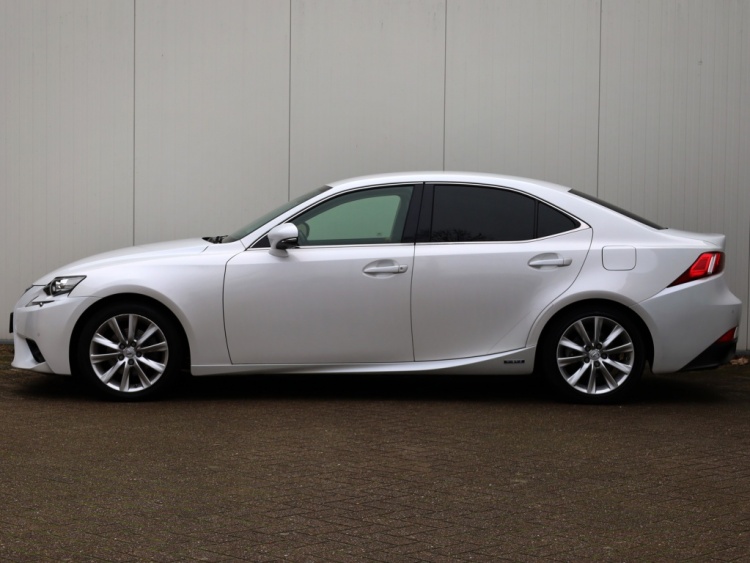 Lexus IS 300h Luxury Line | Mark Levinson | Stoelventilatie | Stuurwielve