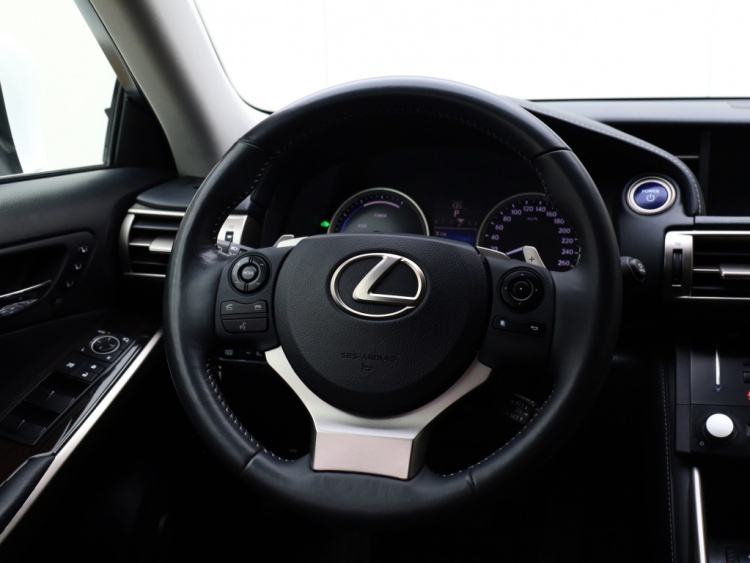 Lexus IS 300h Luxury Line | Mark Levinson | Stoelventilatie | Stuurwielve