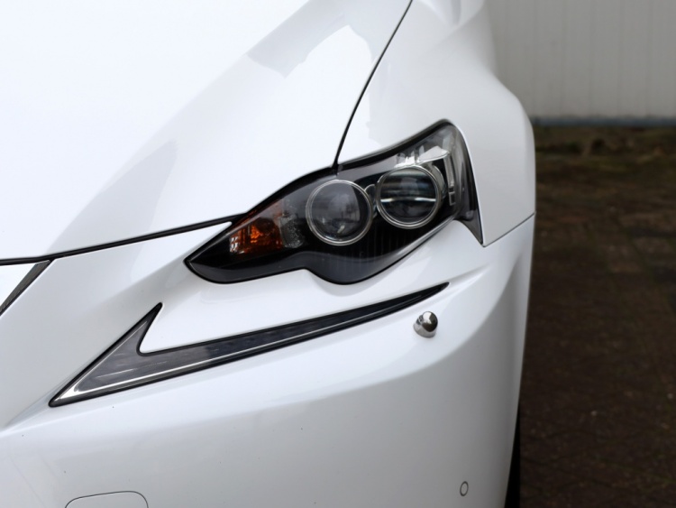 Lexus IS 300h Luxury Line | Mark Levinson | Stoelventilatie | Stuurwielve