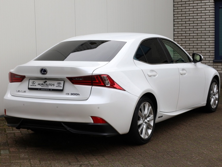 Lexus IS 300h Luxury Line | Mark Levinson | Stoelventilatie | Stuurwielve
