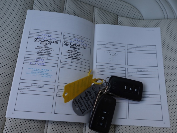 Lexus RC 300h F Sport Premium | Mark Levinson | Stoelventilatie | Schuifd