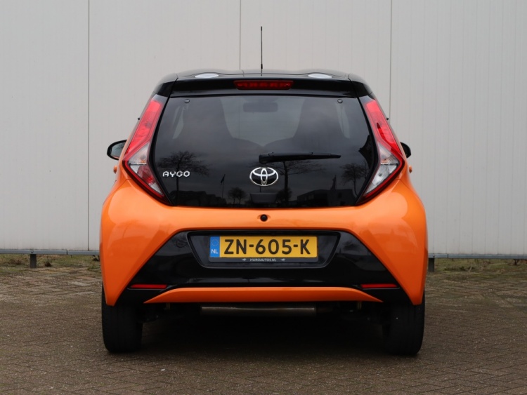 Toyota Aygo 1.0 VVT-i x-cite | Carplay | Airco | NL Auto