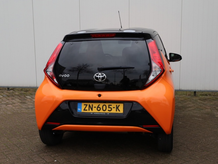 Toyota Aygo 1.0 VVT-i x-cite | Carplay | Airco | NL Auto