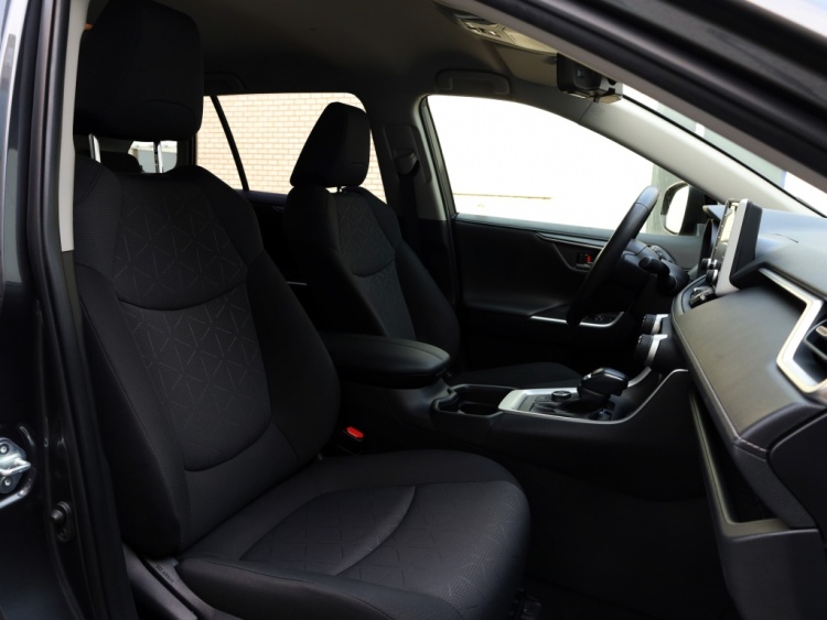 Toyota RAV4 2.5 Hybrid AWD Dynamic | Dodehoek | Stoelverwarming | Digitale b