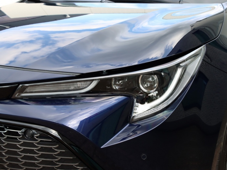 Toyota Corolla Touring Sports 2.0 Hybrid GR-Sport Plus | Panoramadak | JBL Audio | Head-up