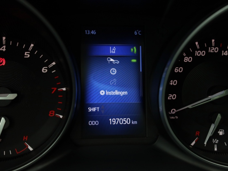 Toyota Avensis Touring Sports 1.8 VVT-i Lease Pro | Panoramadak | Stoelverwarming | Camera