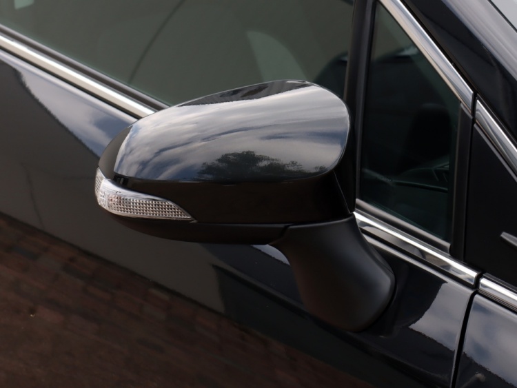 Toyota Avensis Touring Sports 1.8 VVT-i Lease Pro | Panoramadak | Stoelverwarming | Camera