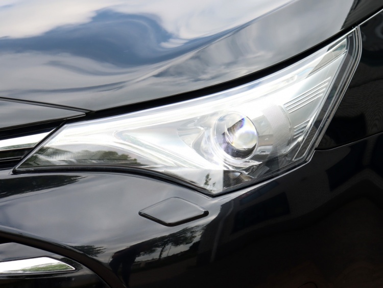 Toyota Avensis Touring Sports 1.8 VVT-i Lease Pro | Panoramadak | Stoelverwarming | Camera