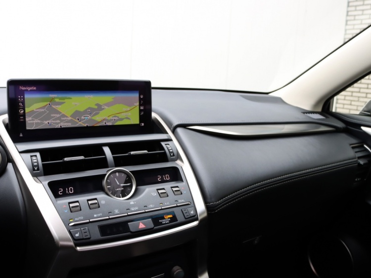 Lexus NX 300h AWD Sport Edition | Panoramadak | Leder | Premium Navi