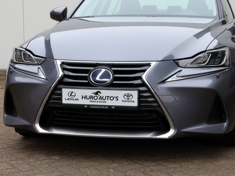 Lexus IS 300h Hybrid Luxury Line | Mark Levinson | Stoelventilatie | LED