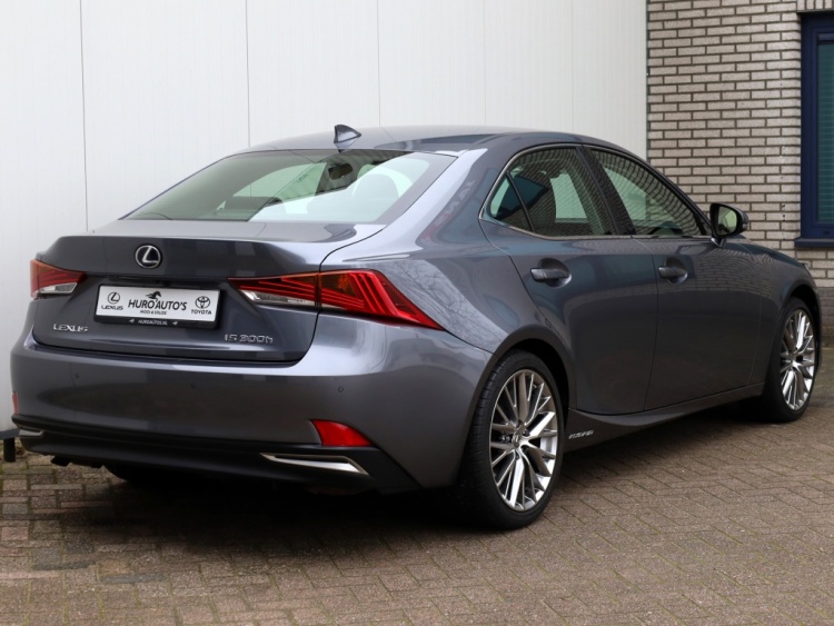 Lexus IS 300h Hybrid Luxury Line | Mark Levinson | Stoelventilatie | LED