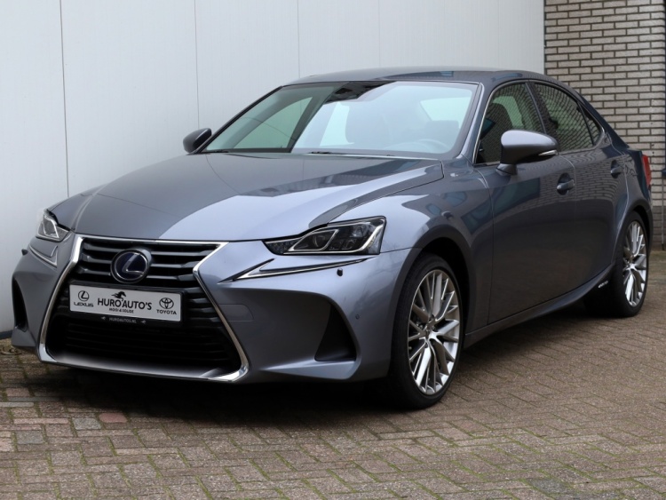 Lexus IS 300h Hybrid Luxury Line | Mark Levinson | Stoelventilatie | LED