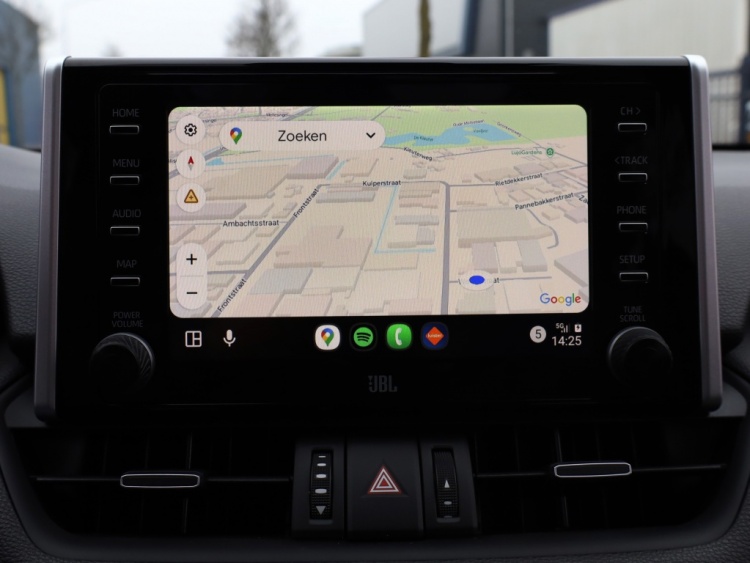 Toyota RAV4 2.5 Hybrid Bi-Tone | Panoramadak | JBL Audio | Treeplanken