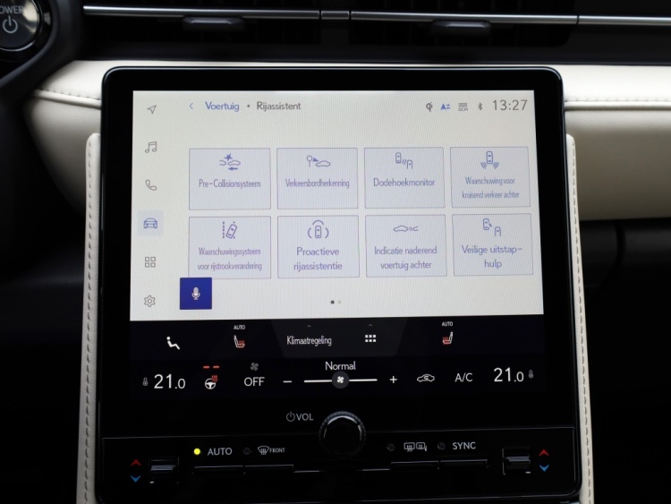 Lexus LBX Elegant 2WD | Tech Pack | Elektrische Achterklep | Leder