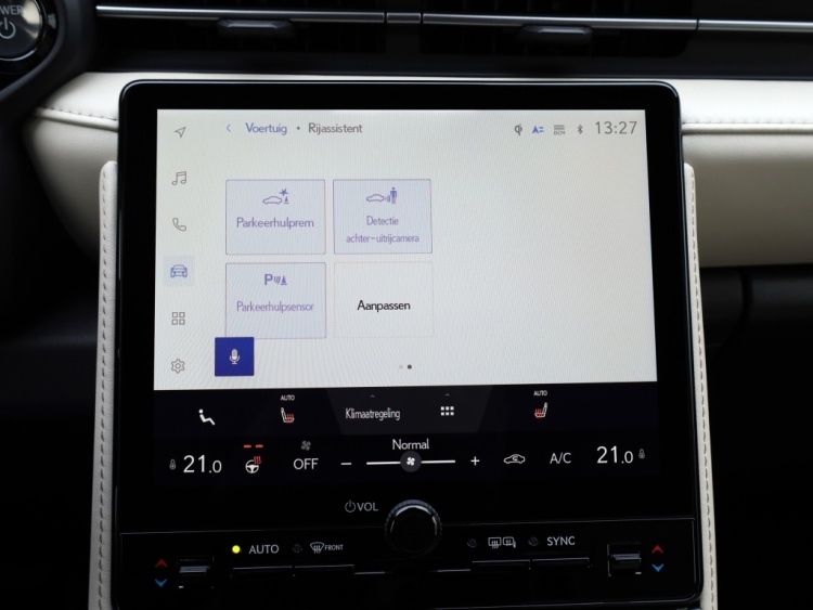 Lexus LBX Elegant 2WD | Tech Pack | Elektrische Achterklep | Leder