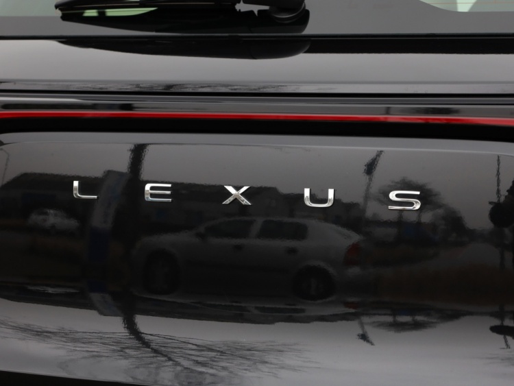 Lexus LBX Elegant 2WD | Tech Pack | Elektrische Achterklep | Leder