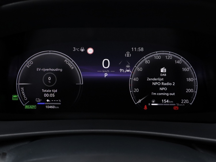 Toyota C-HR 2.0 PHEV 220 Dynamic | Bi-Tone | Dodehoek | Stuurwielverwarming