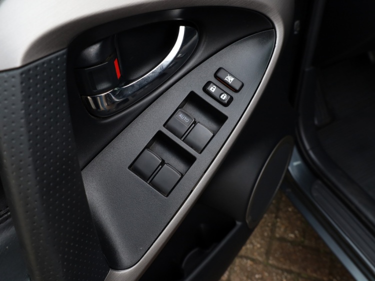 Toyota RAV4 2.0 VVTi X-Style | Automaat | Leder | Trekhaak