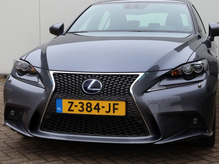 Lexus IS 300h F Sport Line | Mark Levinson | Stoelventilatie | Full LED