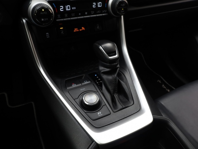 Toyota RAV4 2.5 Hybrid AWD Adventure | Treeplanken | Stoel/Stuurwielverwarm