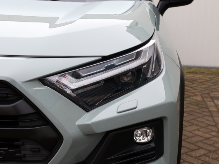 Toyota RAV4 2.5 Hybrid AWD Adventure | Treeplanken | Stoel/Stuurwielverwarm