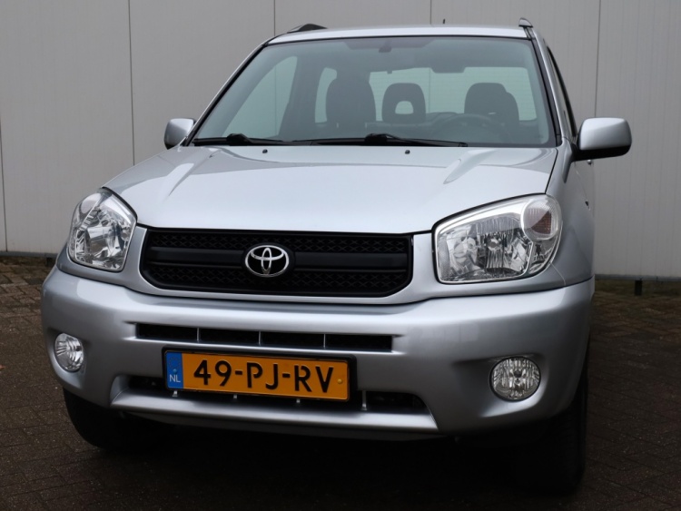 Toyota RAV4 1.8-16V VVT-i Luna