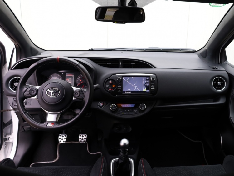 Toyota Yaris 1.8 GRMN | NL AUTO | 46/100