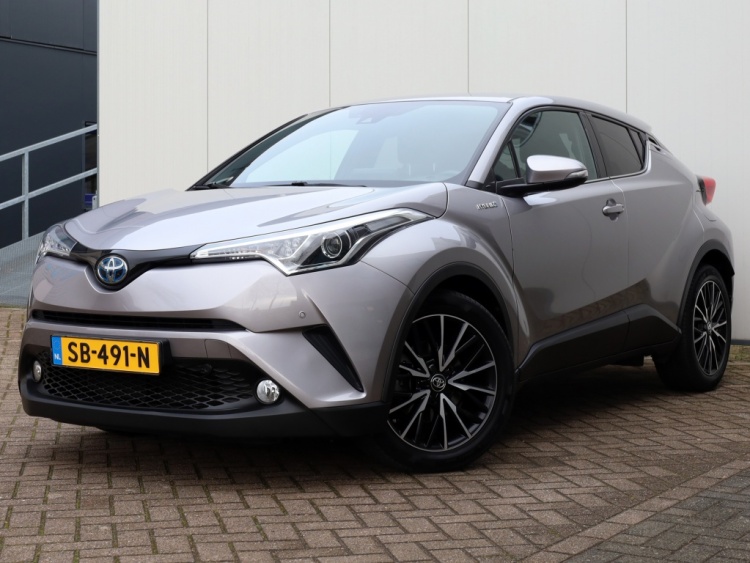 Toyota C-HR 1.8 Hybrid Dynamic | Stoelverwarming | Navigatie | Parkeersensor