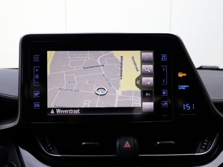 Toyota C-HR 1.8 Hybrid Dynamic | Stoelverwarming | Navigatie | Parkeersensor