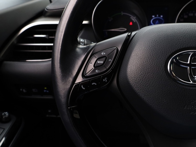 Toyota C-HR 1.8 Hybrid Dynamic | Stoelverwarming | Navigatie | Parkeersensor