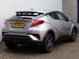 Toyota C-HR 1.8 Hybrid Dynamic | Stoelverwarming | Navigatie | Parkeersensor
