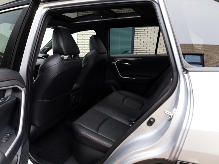 Toyota RAV4 2.5 Plugin Hybrid Bi-Tone+ | Panoramadak | JBL | Stoelventilatie