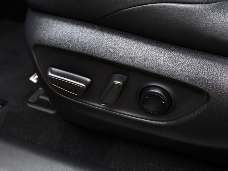 Toyota RAV4 2.5 Plugin Hybrid Bi-Tone+ | Panoramadak | JBL | Stoelventilatie