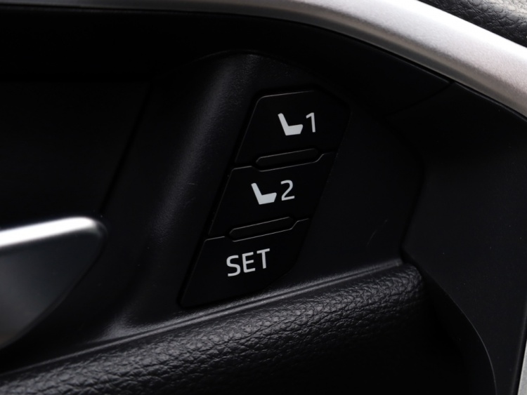 Toyota RAV4 2.5 Plugin Hybrid Bi-Tone+ | Panoramadak | JBL | Stoelventilatie