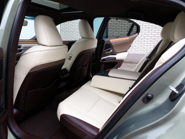 Lexus ES 300h President Line | Mark Levinson | Stoelventilatie | 360 Came