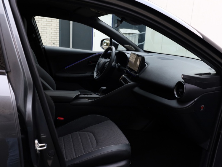 Toyota C-HR 2.0 Hybrid 200 Executive | JBL | Half Leder | El Achterklep