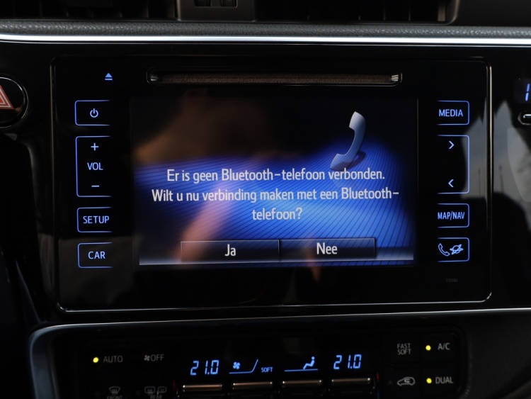 Toyota Auris 1.8 Hybrid Executive | Panoramadak | Half leder | Full Led